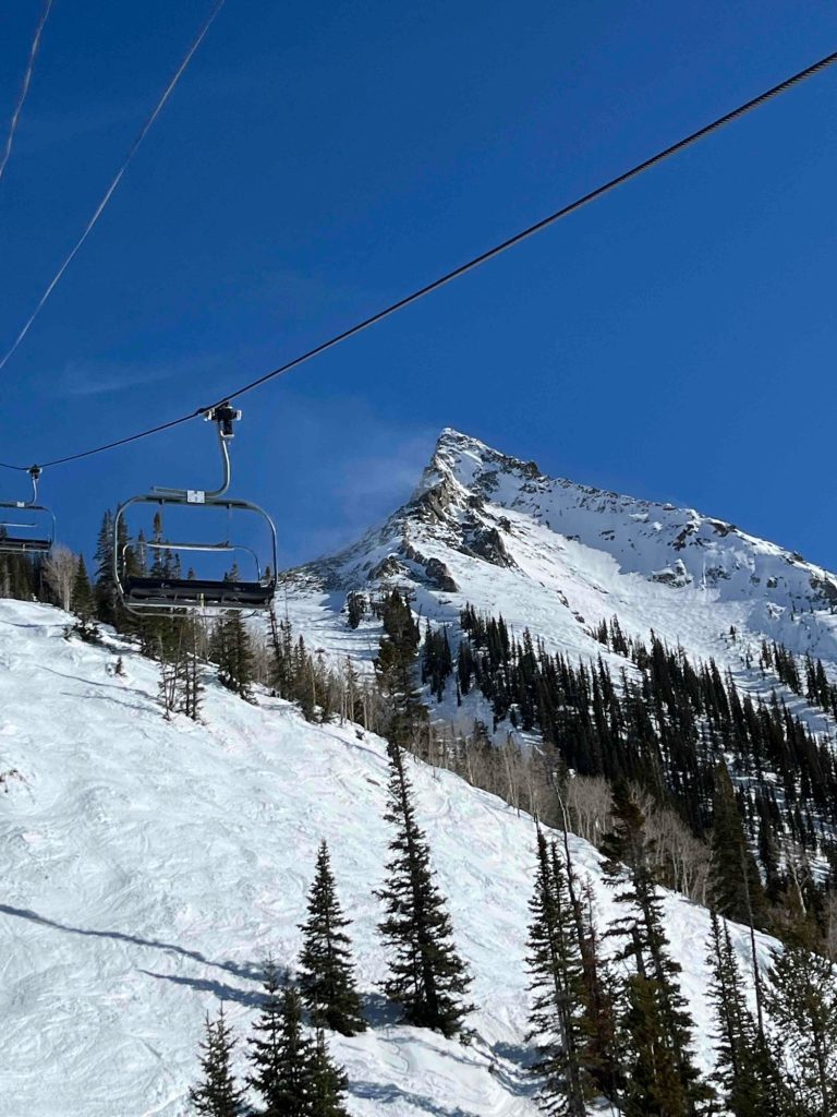 The_Best_March_Skiing_in_Colorado_Where_to_Find_Fresh_Powder_and_Sunny_Slopes-1