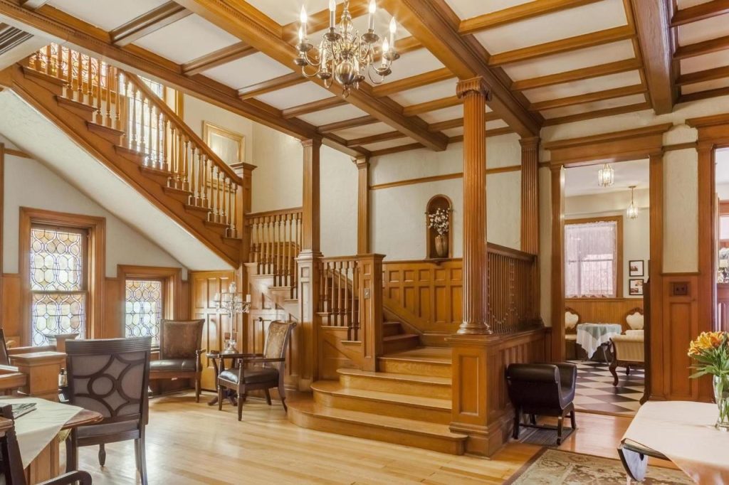 The_Timeless_Elegance_of_The_Patterson_Inn_Why_Its_Denvers_Premier_Hotel-2